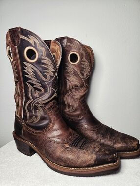 ​Ariat Men’s 11.5 Western Boots Style 34824 Brown Oiled Heritage Roughstock